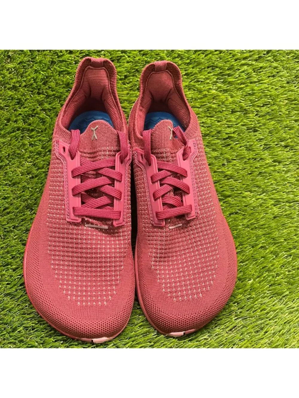 Flux Footwear Adapt Runner Vibrant Pink Womens Size 7.5 Athletic Shoes Sneakers